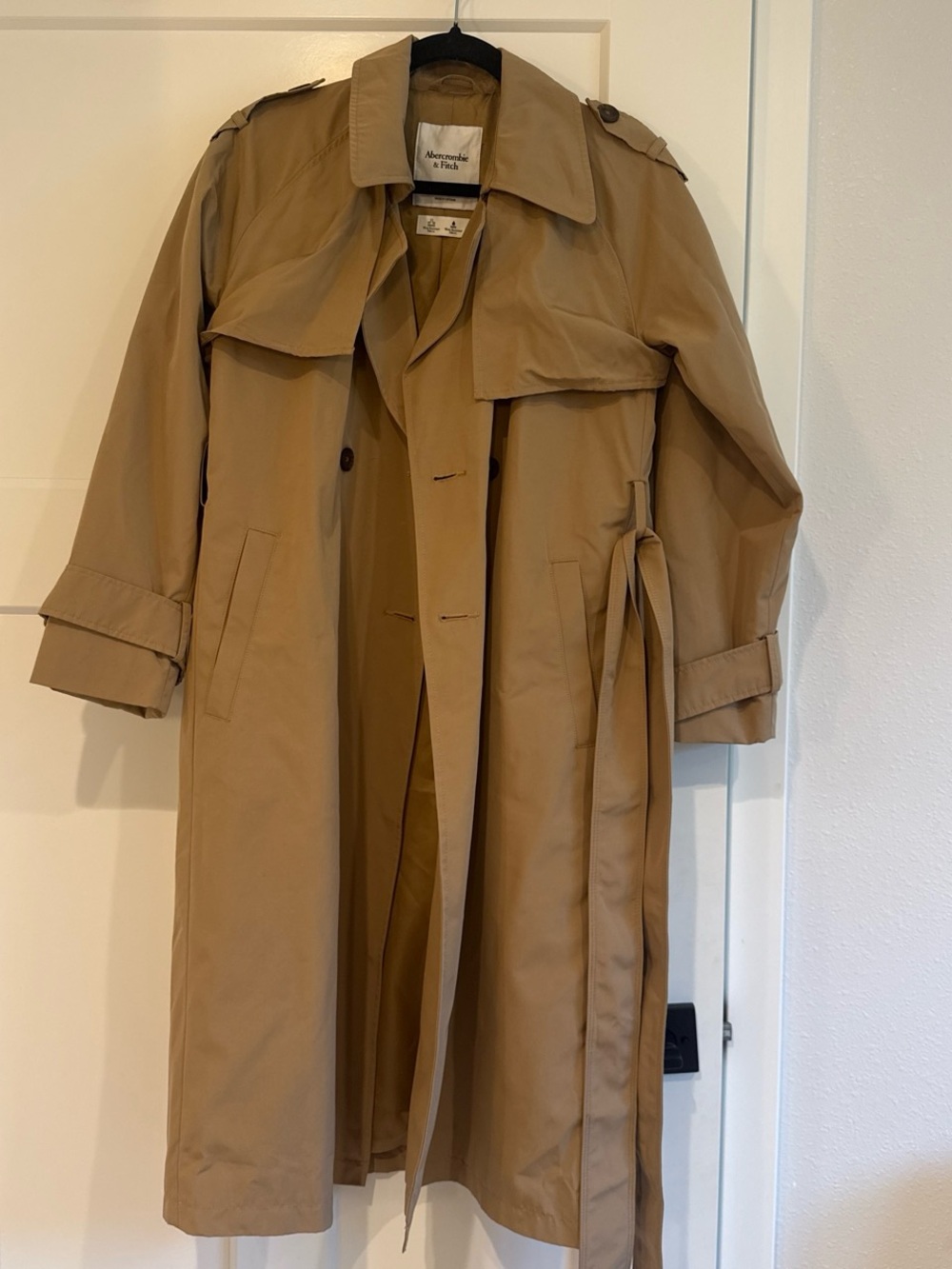 Abercrombie & Fitch Womens Classic Tan Trench Coat with Belt